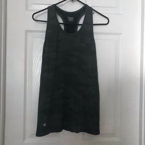 Athleta -Momentum Tank Camo